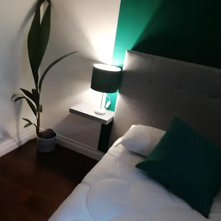 Vendégház Shine House 4*