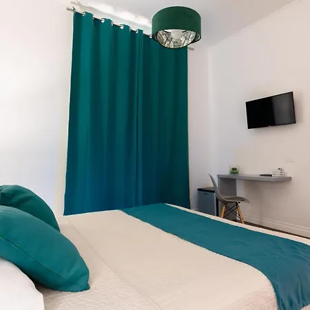 Shine House Gasthof Rom