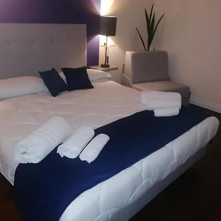 Shine House 4* Róma