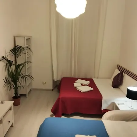Shine House 4*