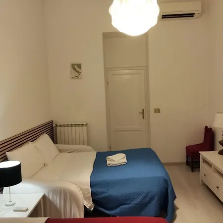 Shine House 4*