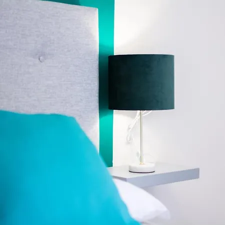 Shine House Casa de hóspedes