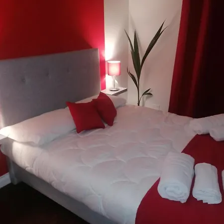 Shine House Casa de hóspedes